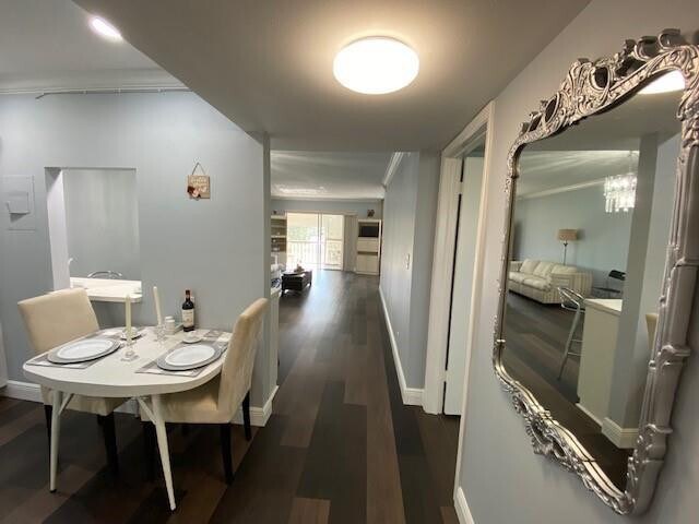 Building Photo - 8990 S Hollybrook Blvd