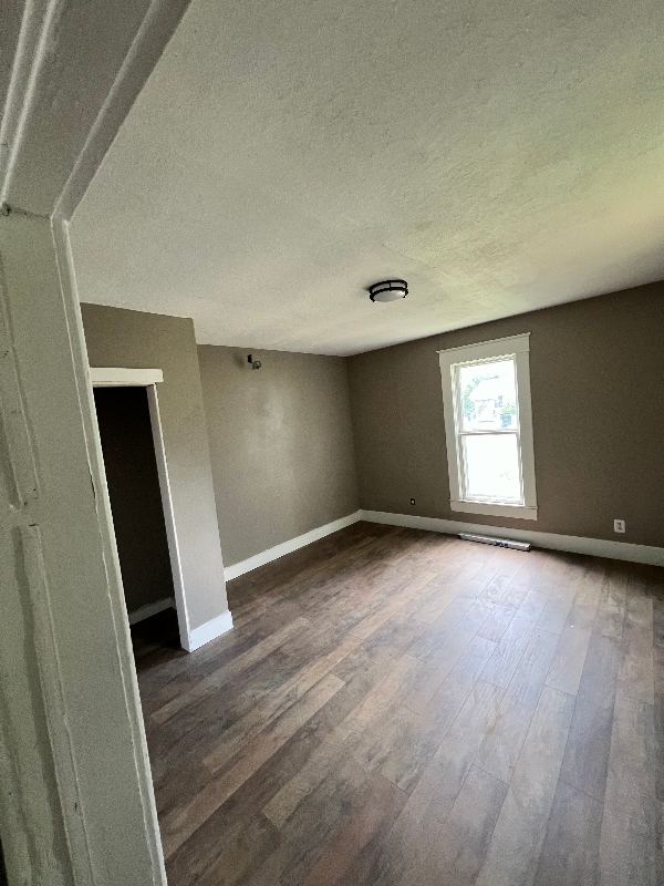 Building Photo - 411 N Pottenger Ave