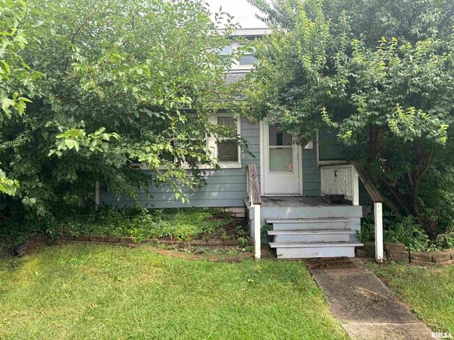 Primary Photo - 3916 N Prospect Rd