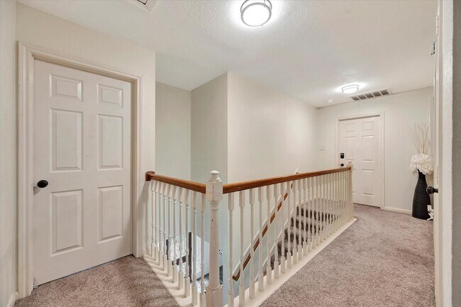 Building Photo - 3602 Garrettsville Dr