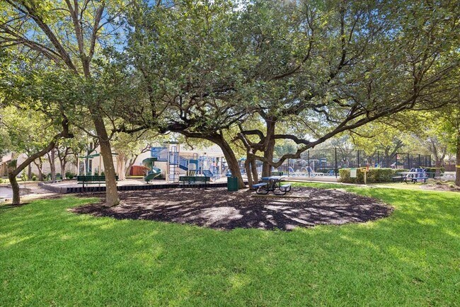 Building Photo - 11304 Autumn Ash Dr