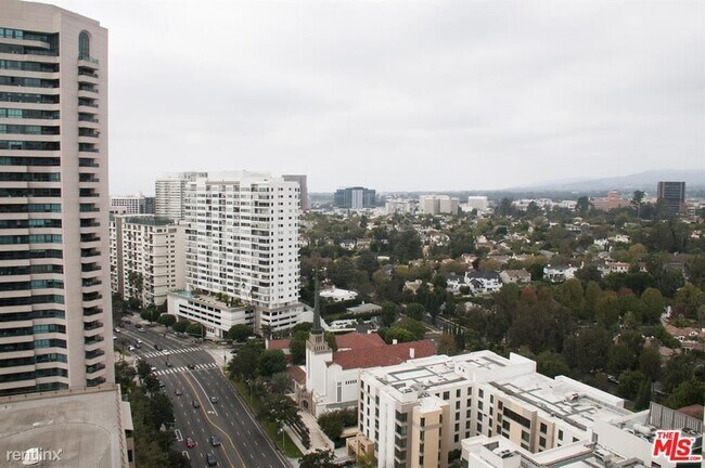 Building Photo - 10430 Wilshire Blvd