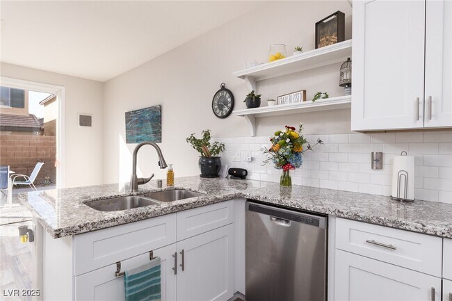 Building Photo - 4421 Mount Penteli Ave