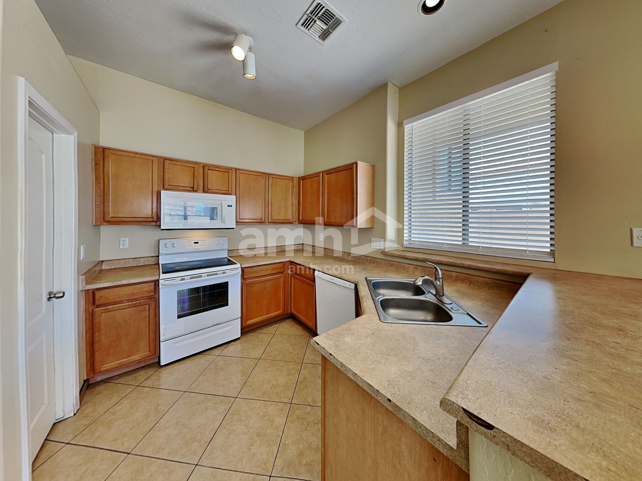 Building Photo - 3733 W Nancy Ln