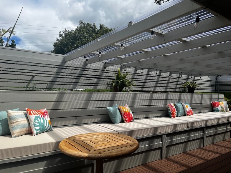 Building Photo - 592 Laie Dr