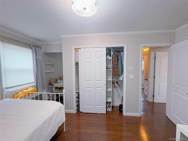 Building Photo - 58-36 Bell Blvd