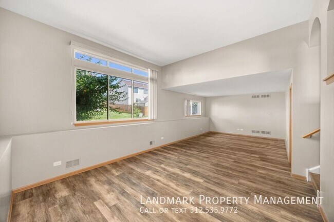 Building Photo - 437 Maggie Ln