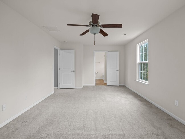 Building Photo - 4 Bedroom/2 Bath Duncan/Riverfalls