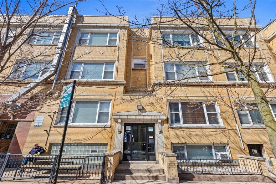 Building Photo - 442 W Arlington Pl