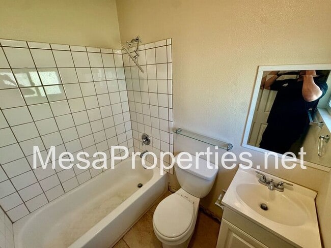 Building Photo - 173 Brown Dr