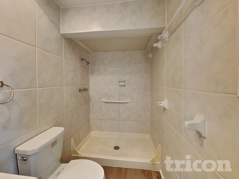 Building Photo - 1609 Santa Fe Trail