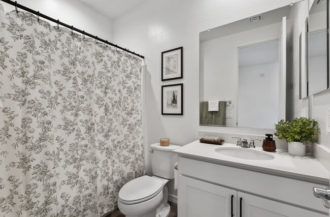 Building Photo - 11224 E Unger Ave