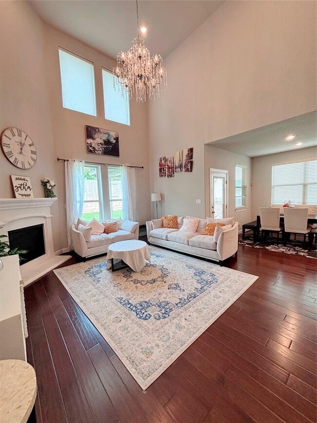 Building Photo - 5408 La Canada Wy