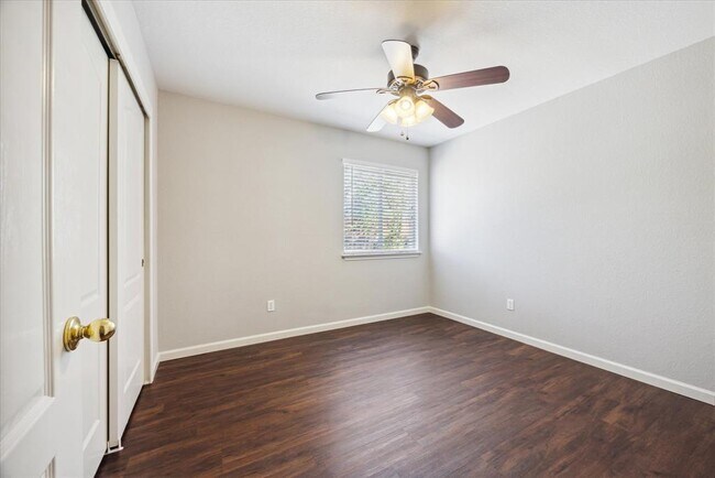 Building Photo - 8909 Copano Dr