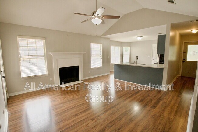 Building Photo - 1911 Summer Hills Ln