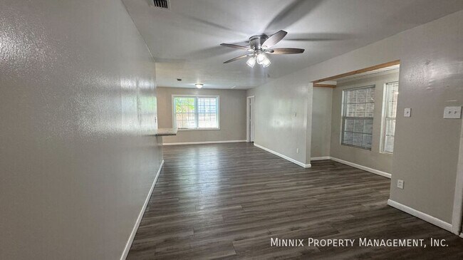 Building Photo - 4817 45th St