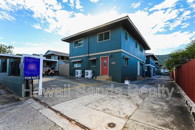 Building Photo - 3331 Hayden St