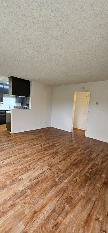 Building Photo - 10635 Colima Rd