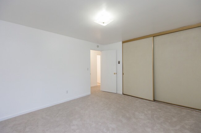 Photo - 539 NE Ravenna Blvd
