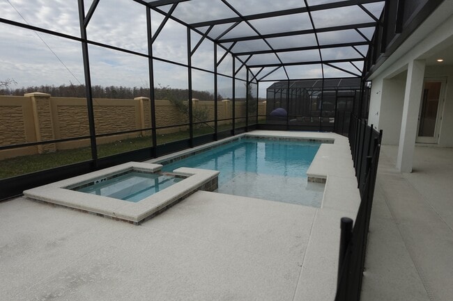 Building Photo - 3800 Sonoma Blvd