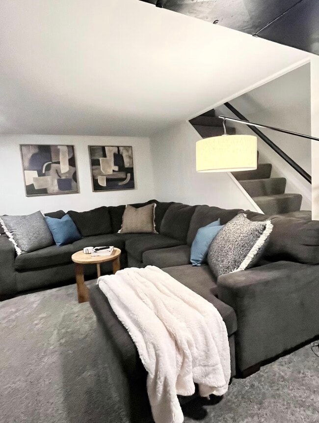 Building Photo - 6523 Jackson St