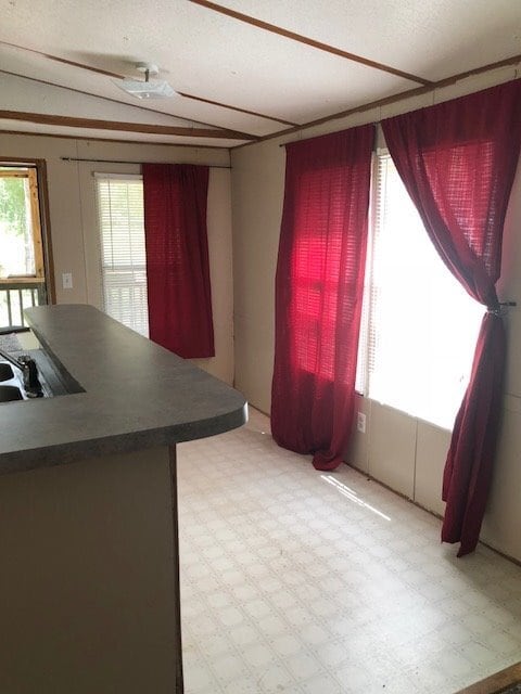 Building Photo - 2bedroom 1 bath Single Wide Mobile Home