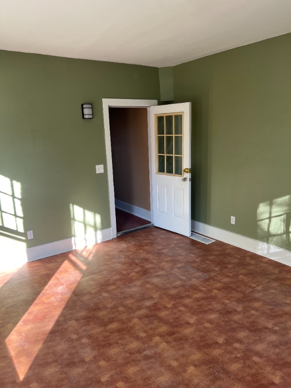 Building Photo - 419 3rd St