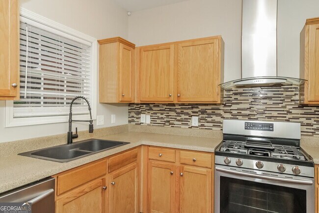 Building Photo - 42 Brookvalley Ct W