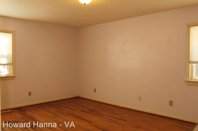 Building Photo - 4 br, 3 bath House - 605 Runnymede Court