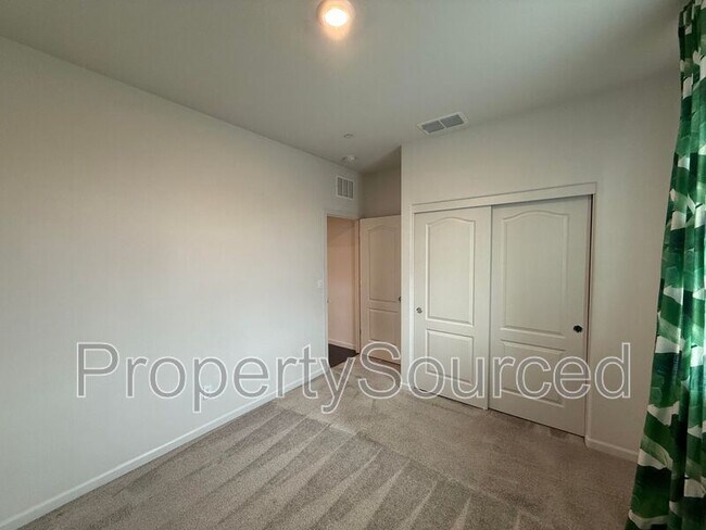 Building Photo - 15535 Ortega St