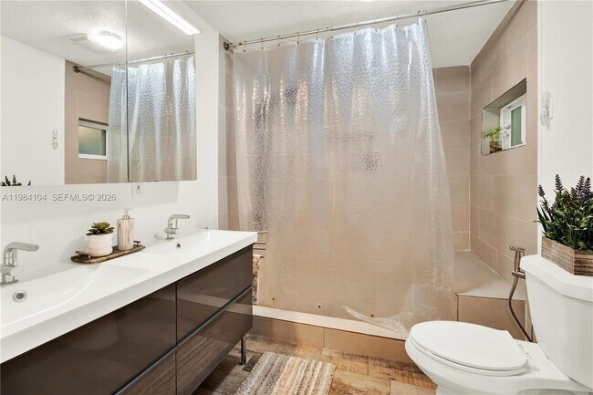 Building Photo - 6400 SW 62nd Ct