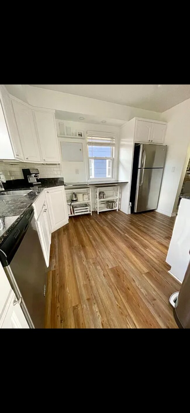 Building Photo - 3529 5th St NE