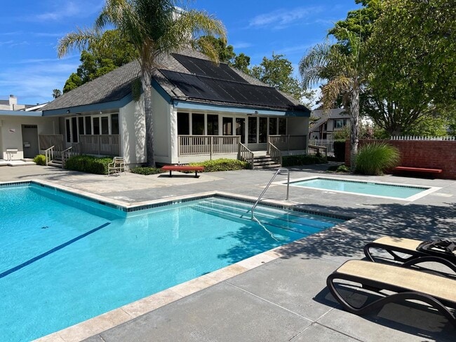 Building Photo - 210 Beach Park Blvd