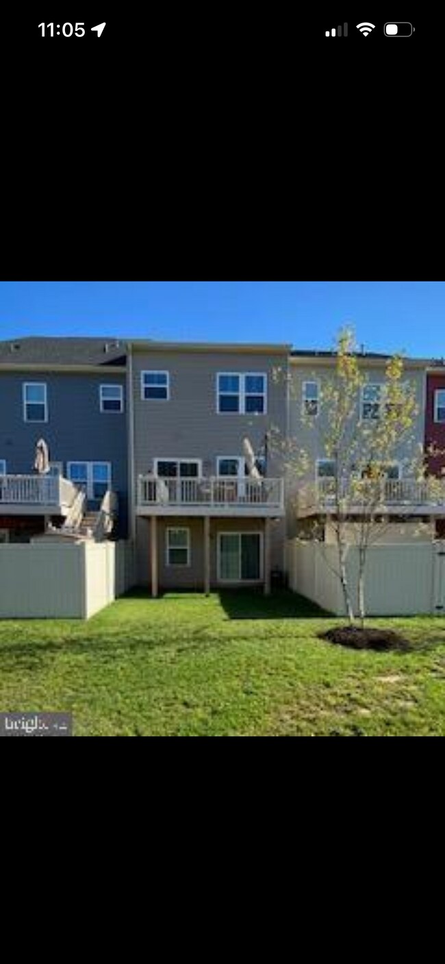 Building Photo - 8304 Encore Dr