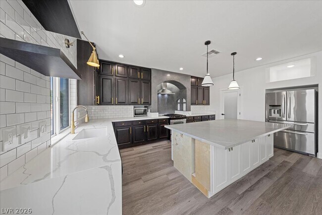 Building Photo - 6050 Belvedere Canyon Ave