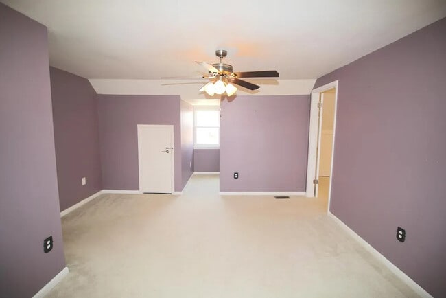 Building Photo - 13223 Nickleson Dr