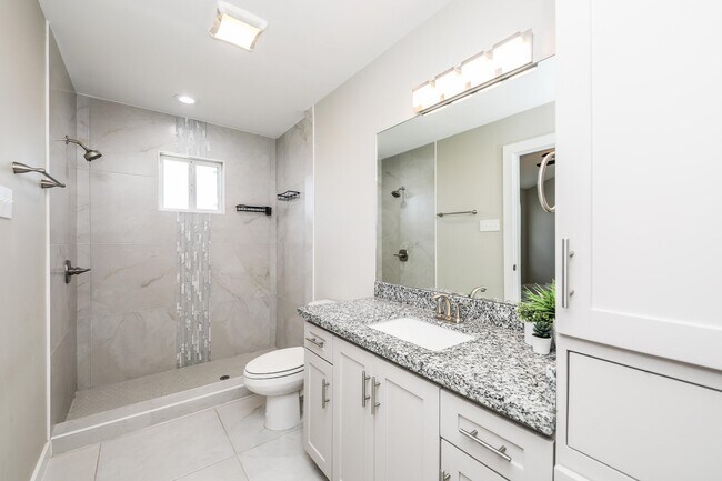 Building Photo - 7106 EL MESON DR