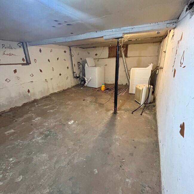 Building Photo - 312 S Rosemary St