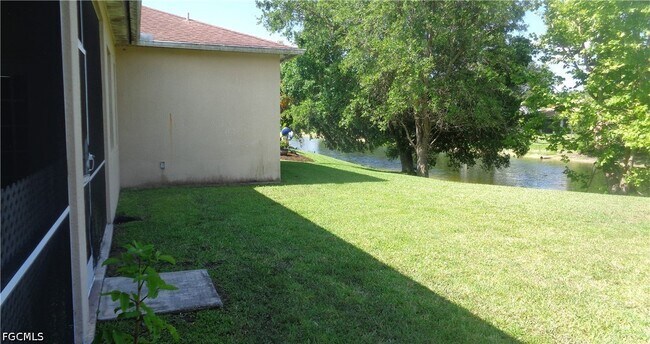 Building Photo - 2463 Nature Pointe Loop