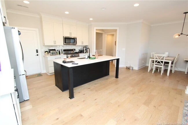 Building Photo - 2734 Kerley Cir