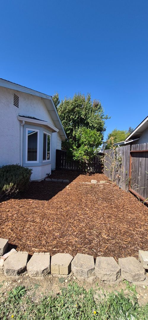 Building Photo - 5023 Oakbrook Cir