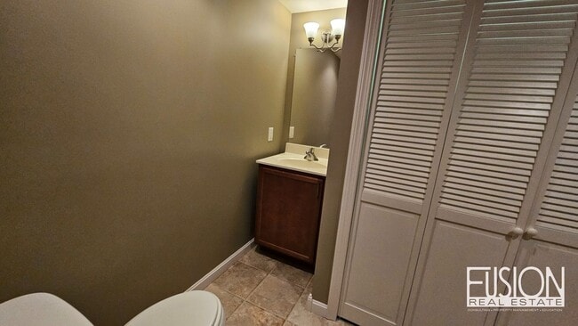 Building Photo - FREE July Rent for this Quiet, Four Bedroo...