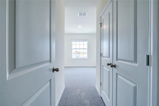 Building Photo - 17440 Crescent Moon Lp