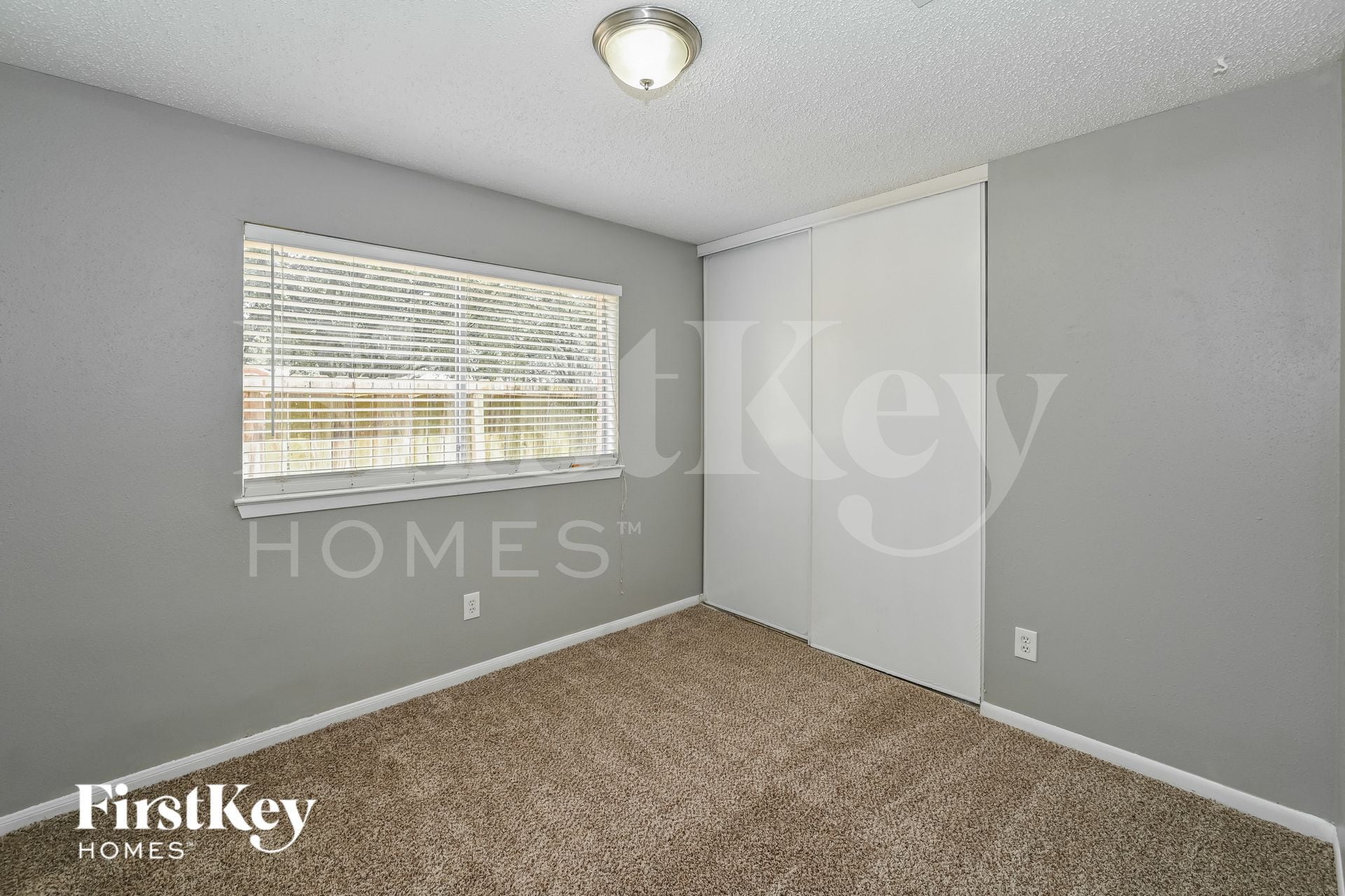 Building Photo - 18007 Sagecroft Dr