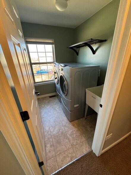 Building Photo - 2766 Blakely Ln