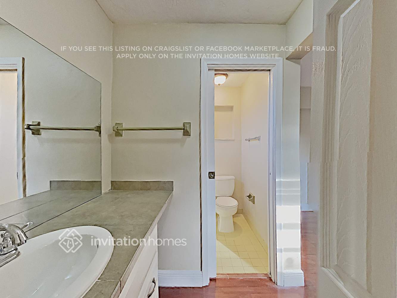 Building Photo - 8659 Sheraton Dr