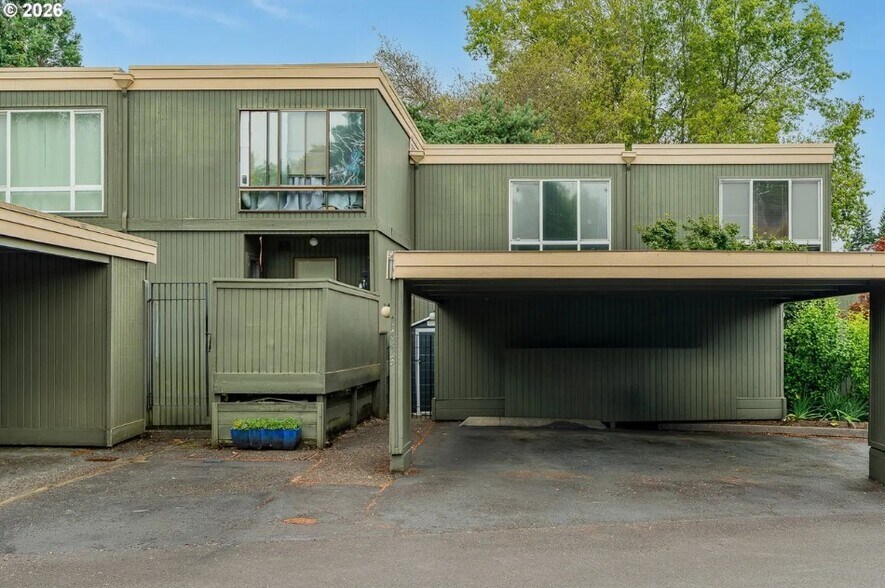 Building Photo - 1653 NW Midlake Ln