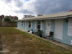 Building Photo - 6427 Sunset Ave