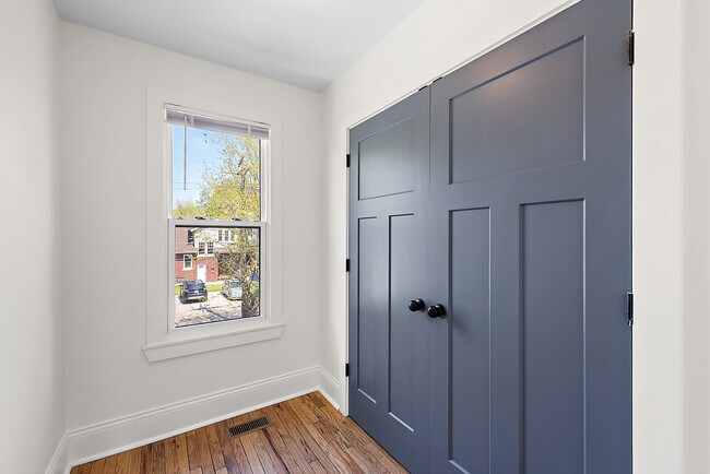 Building Photo - 7464 Woodrow Wilson St