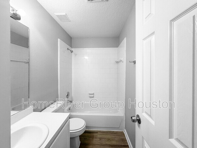 Building Photo - 19227 Indian Stone Ln